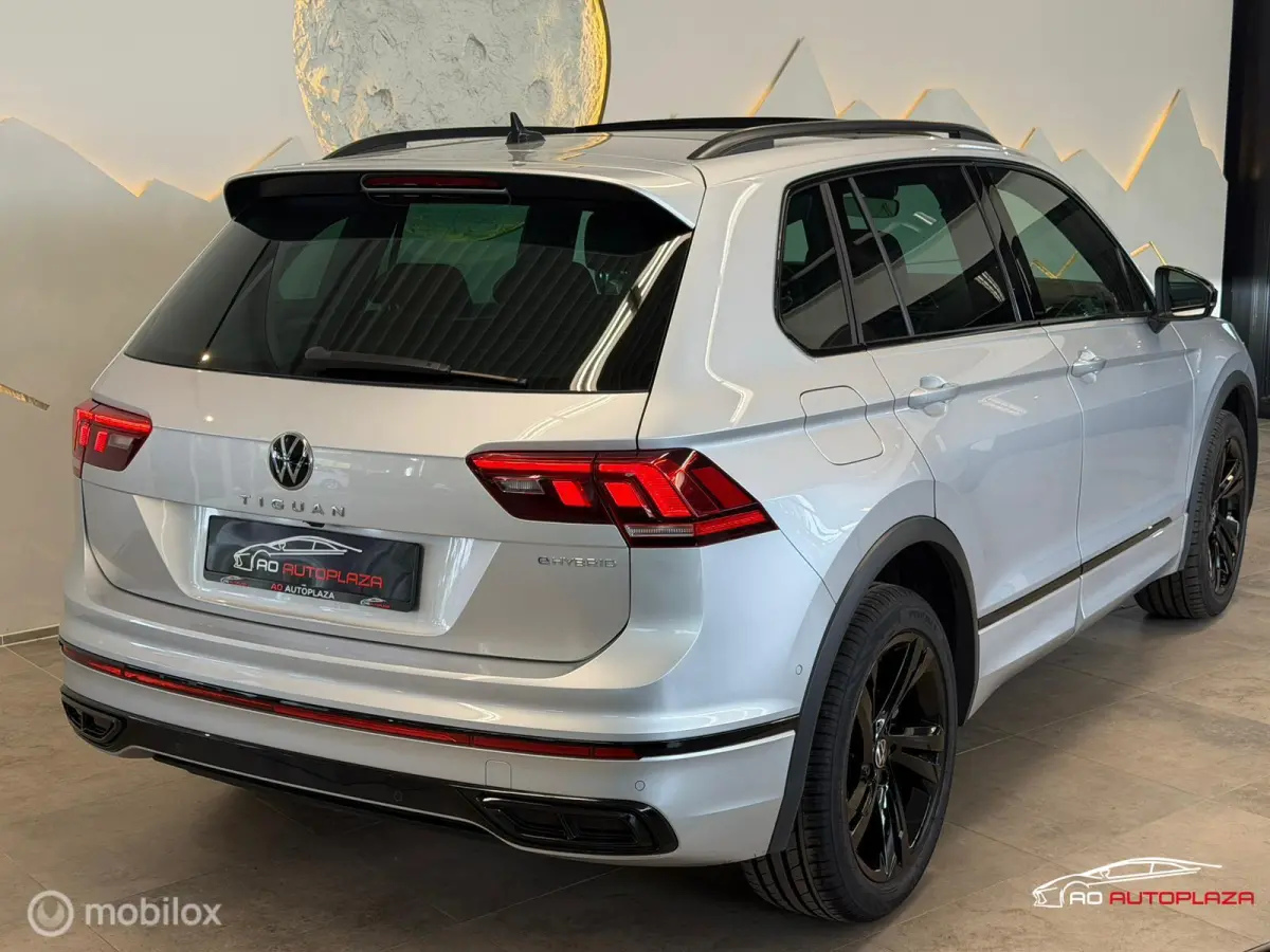 1.4 TSI eHybrid R-Line Panorama/Keyless/Blindspot