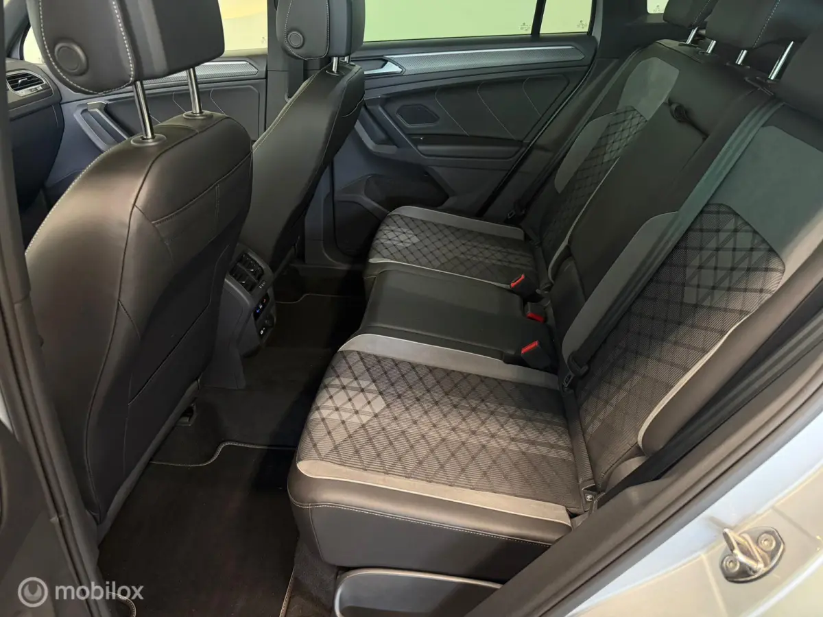 1.4 TSI eHybrid R-Line Panorama/Keyless/Blindspot
