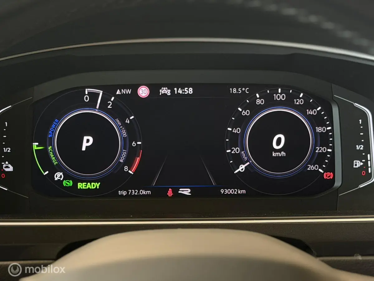 1.4 TSI eHybrid R-Line Panorama/Keyless/Blindspot