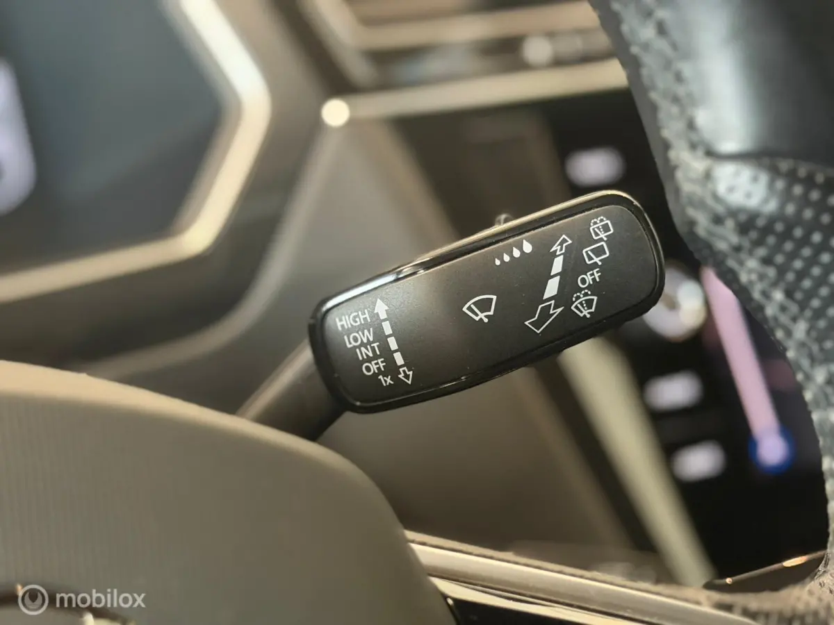 1.4 TSI eHybrid R-Line Panorama/Keyless/Blindspot