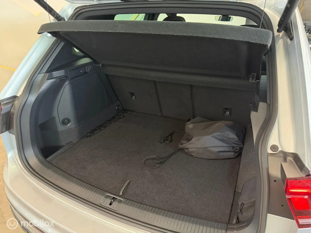 1.4 TSI eHybrid R-Line Panorama/Keyless/Blindspot