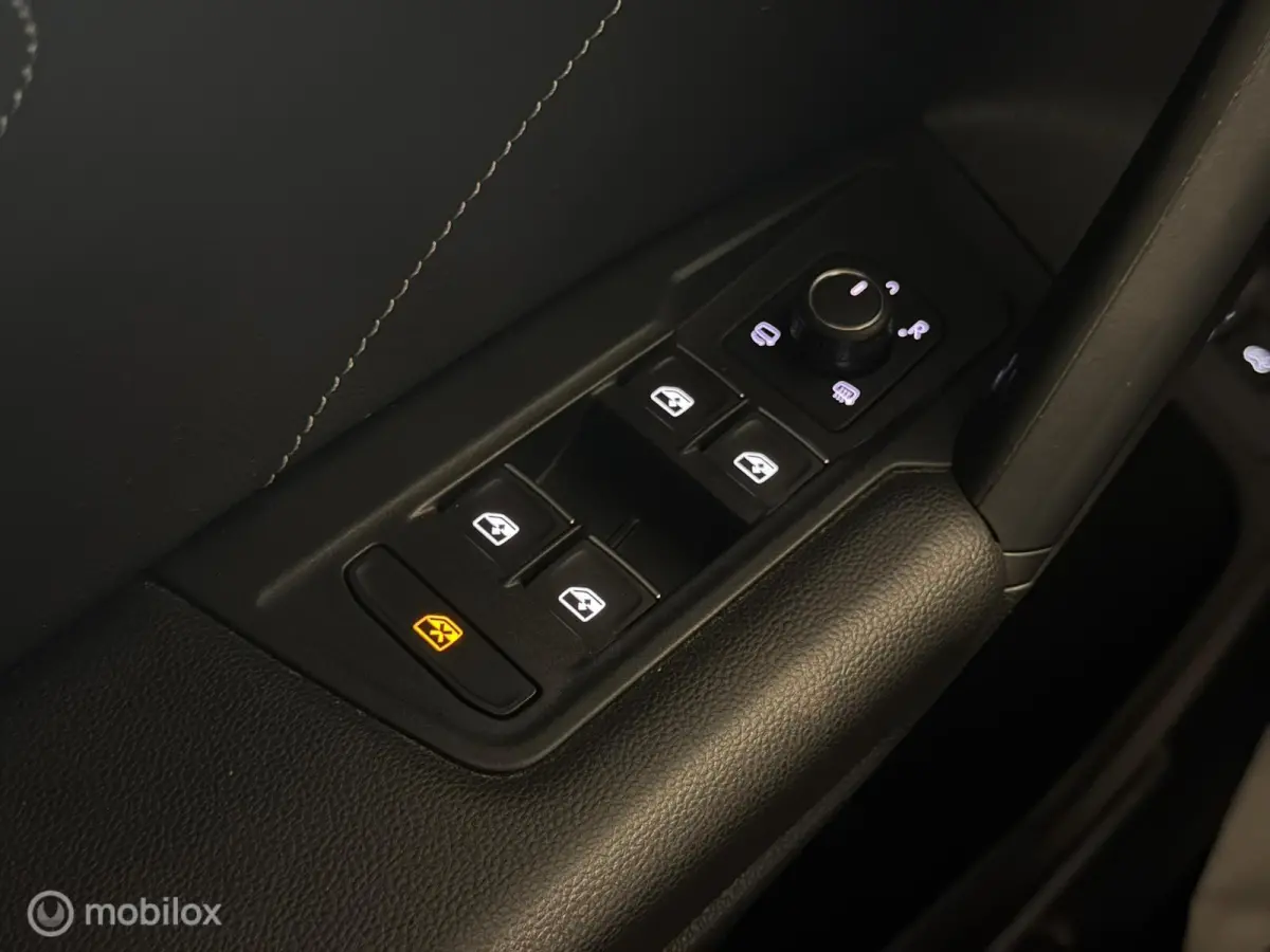 1.4 TSI eHybrid R-Line Panorama/Keyless/Blindspot