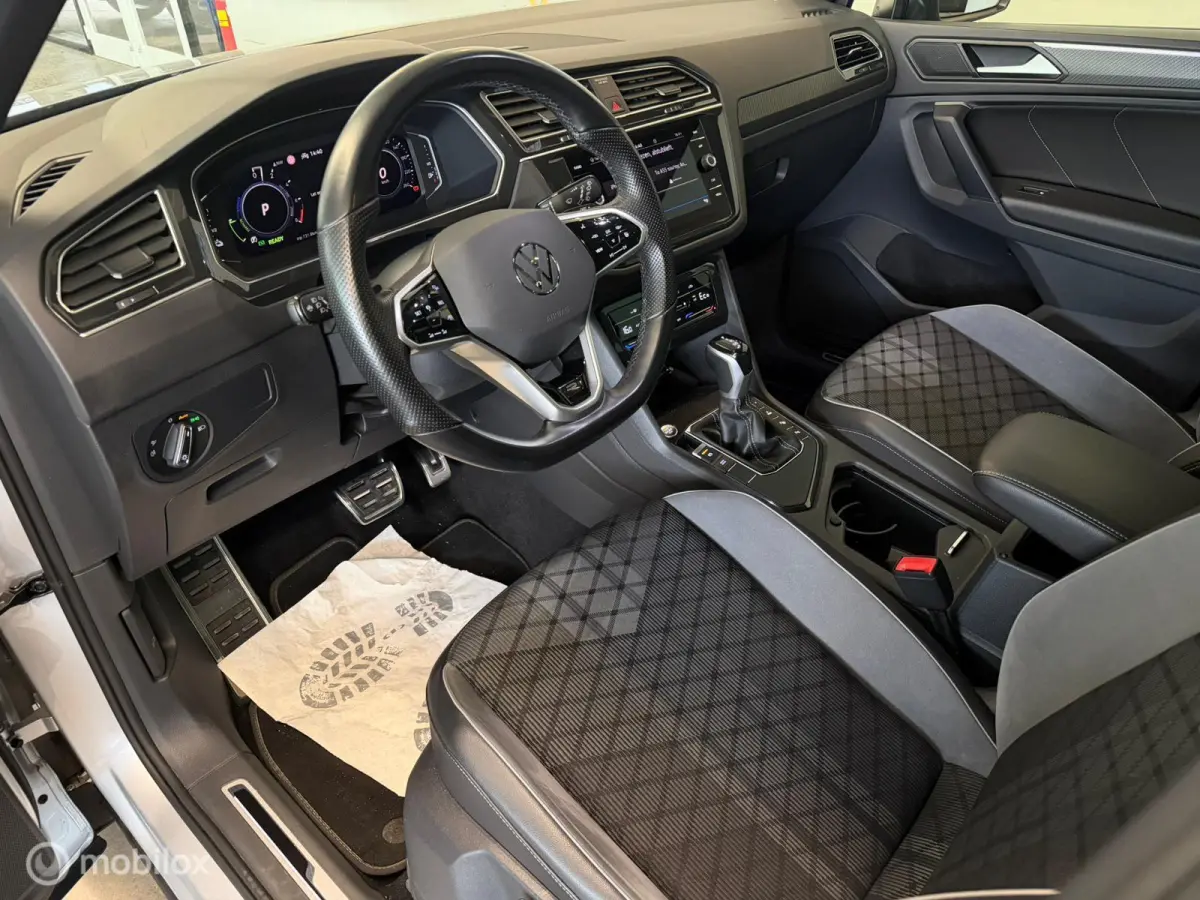 1.4 TSI eHybrid R-Line Panorama/Keyless/Blindspot