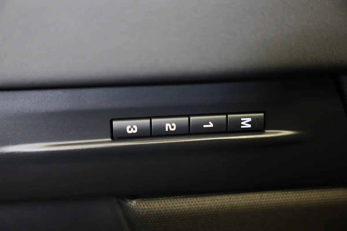 1.5 P270e PHEV AWD Dynamic HSE / Memory / Acc / Lane Assist / Leder / MERIDIAN / 360 Camera / Pano
