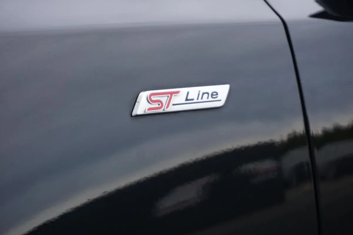 1.0 EcoBoost Hybrid ST Line Business