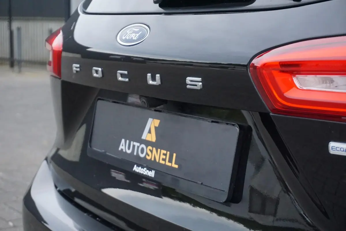 1.0 EcoBoost Hybrid ST Line Business