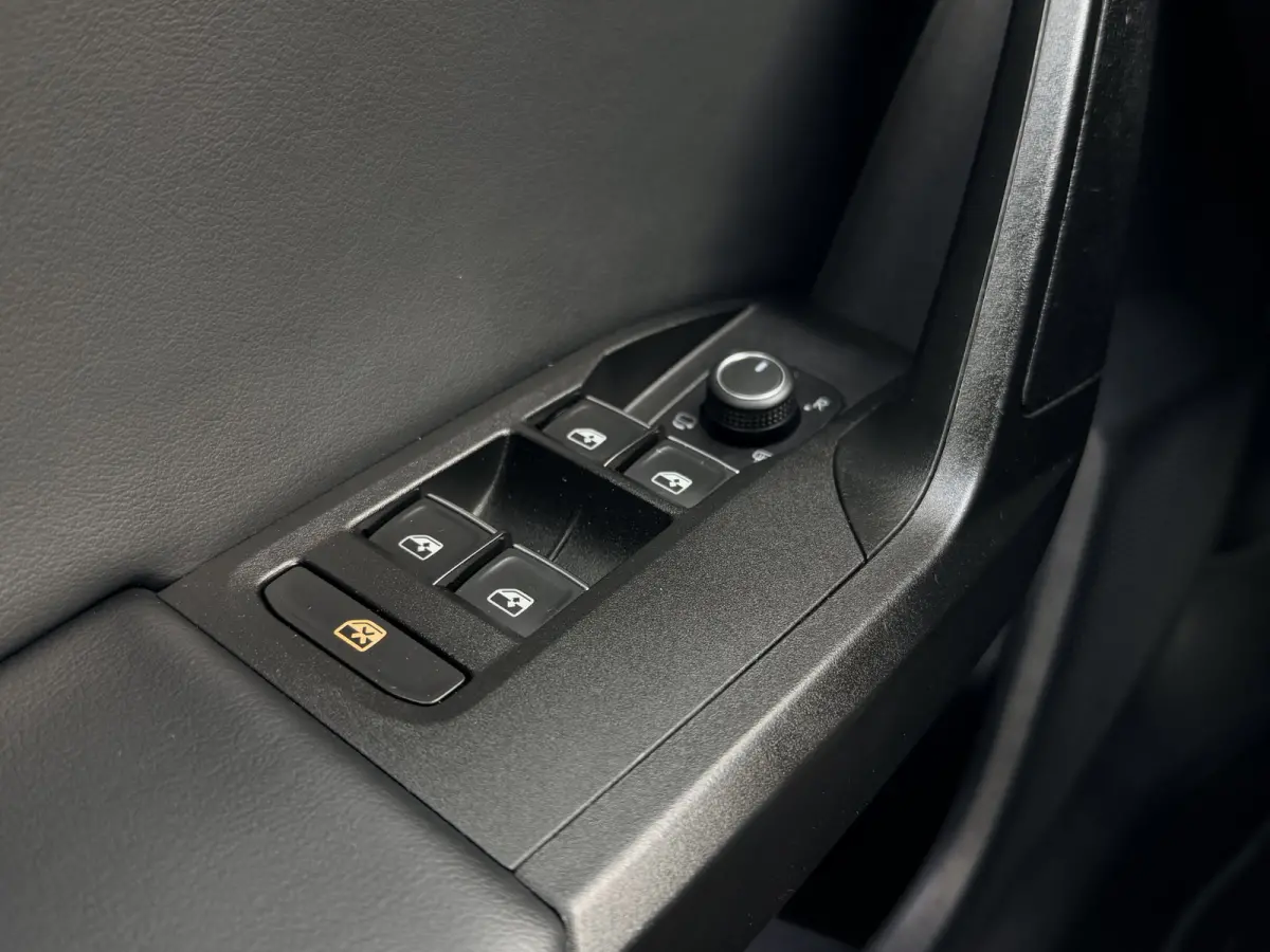1.5 eTSI 150PK Automaat FR Launch Edition | Cruise | Camera | Winterpakket | Carplay | €18.900,- incl. BTW