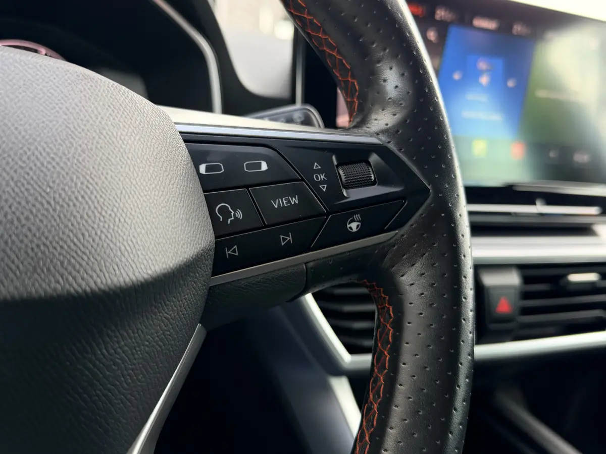 1.5 eTSI 150PK Automaat FR Launch Edition | Cruise | Camera | Winterpakket | Carplay | €18.900,- incl. BTW