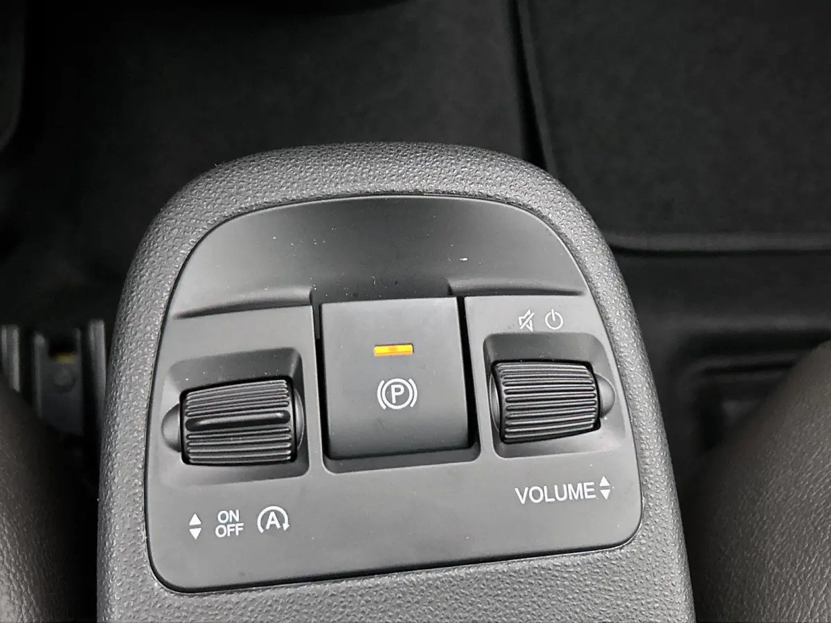 500 1.0 hybrid La Prima 65 PK | Nieuw | Tot 8 jaar fabrieksgarantie | Panoramadak | Navigatie | Apple carplay | Android auto | Parkeersensoren | Climate control | LED | Lederen bekleding |