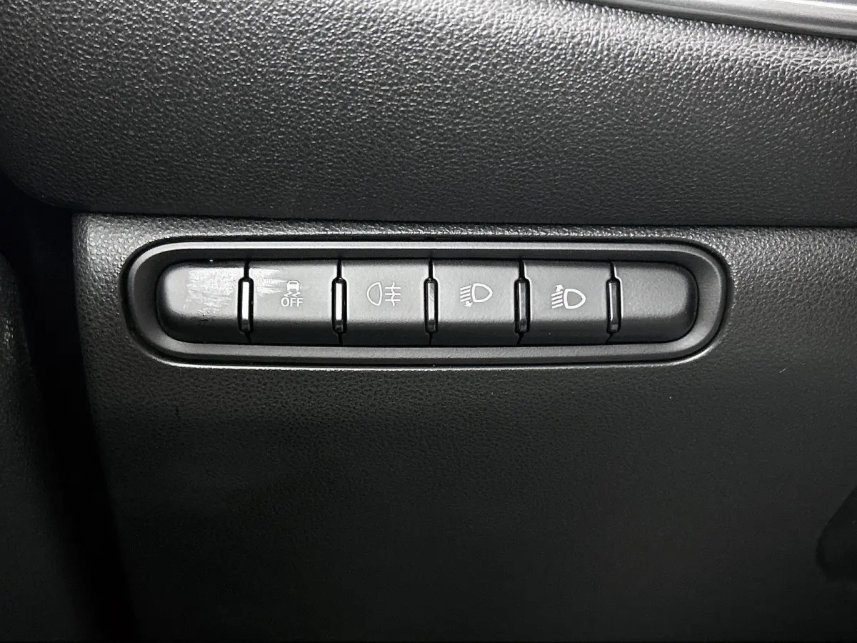 500 1.0 hybrid La Prima 65 PK | Nieuw | Tot 8 jaar fabrieksgarantie | Panoramadak | Navigatie | Apple carplay | Android auto | Parkeersensoren | Climate control | LED | Lederen bekleding |