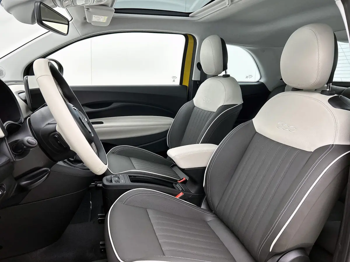 500 1.0 hybrid La Prima 65 PK | Nieuw | Tot 8 jaar fabrieksgarantie | Panoramadak | Navigatie | Apple carplay | Android auto | Parkeersensoren | Climate control | LED | Lederen bekleding |