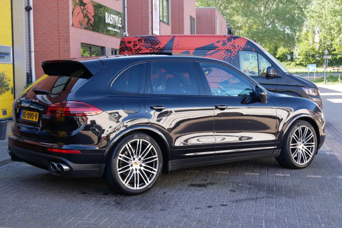 3.0 S E-Hybrid.luchtv panodak.zeer correct .org ned
