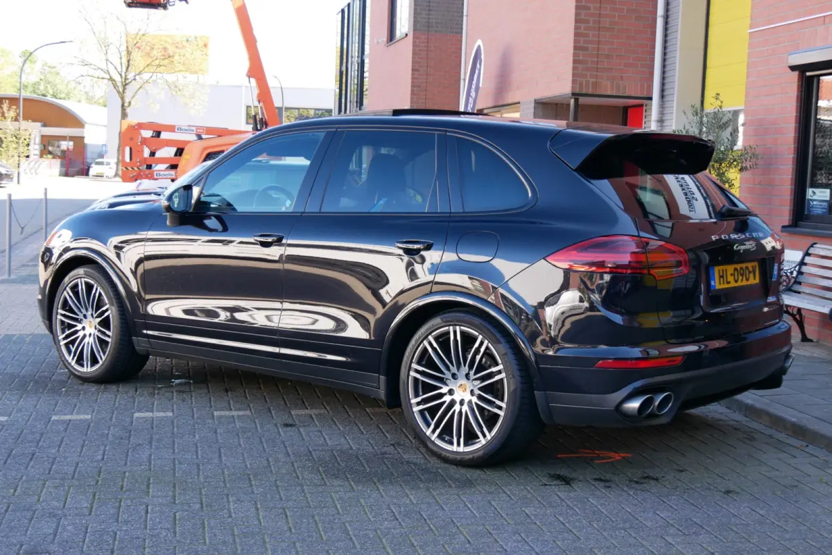 3.0 S E-Hybrid.luchtv panodak.zeer correct .org ned