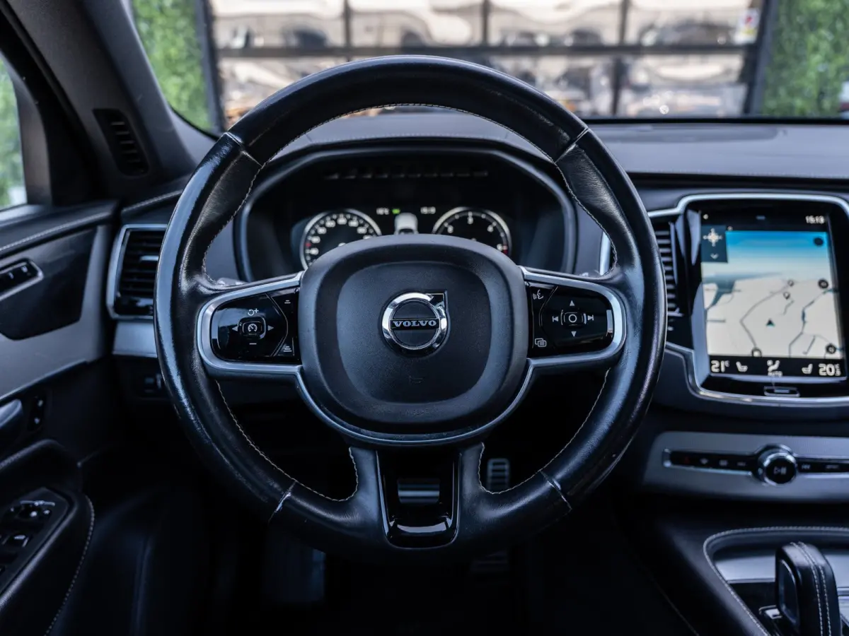2.0 B5 AWD R-Design | Pano | Head-Up | H/K Sound |