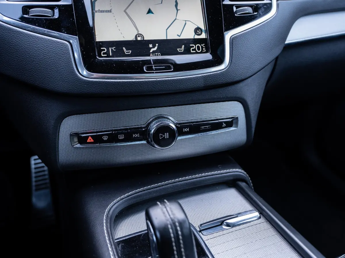 2.0 B5 AWD R-Design | Pano | Head-Up | H/K Sound |