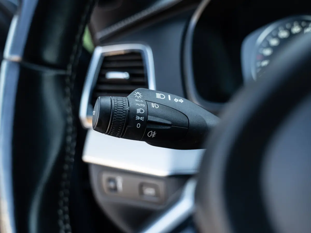 2.0 B5 AWD R-Design | Pano | Head-Up | H/K Sound |