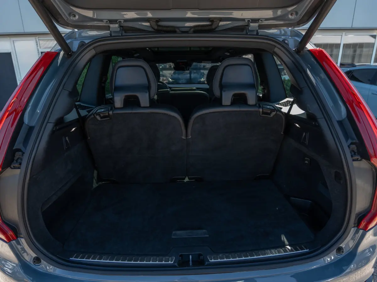 2.0 B5 AWD R-Design | Pano | Head-Up | H/K Sound |