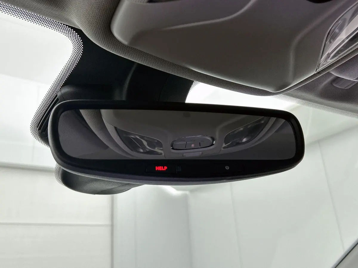 4xe Plug-in Hybrid Upland 240pk Automaat | Navigatie | Adaptieve Cruise Control | 18"LMV | LED | Keyless Entry/Start | Camera | Apple Carplay/Android Auto |
