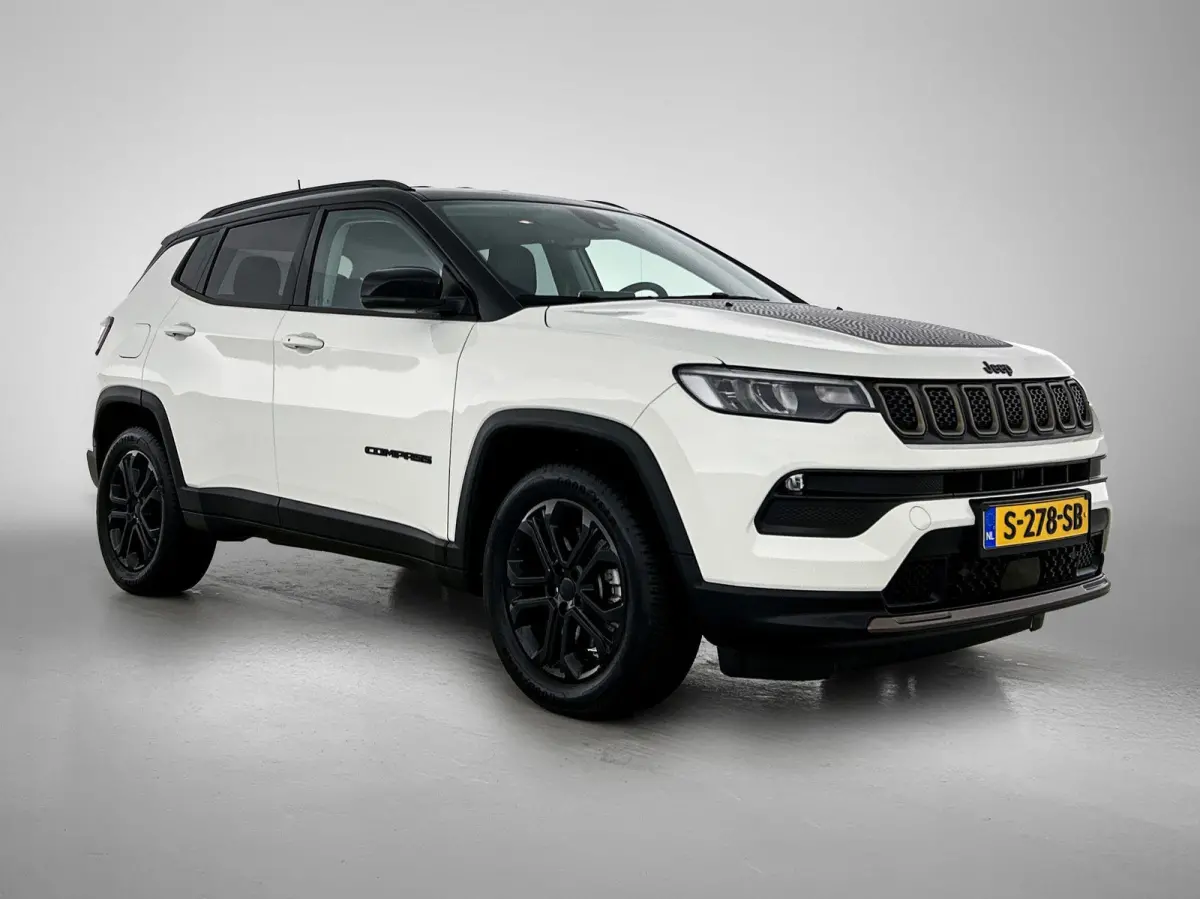 4xe Plug-in Hybrid Upland 240pk Automaat | Navigatie | Adaptieve Cruise Control | 18"LMV | LED | Keyless Entry/Start | Camera | Apple Carplay/Android Auto |