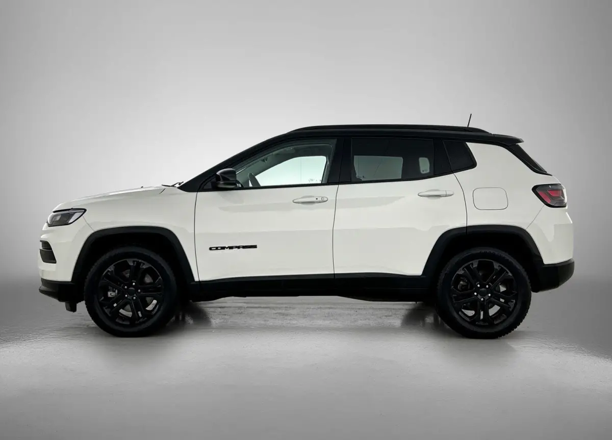 4xe Plug-in Hybrid Upland 240pk Automaat | Navigatie | Adaptieve Cruise Control | 18"LMV | LED | Keyless Entry/Start | Camera | Apple Carplay/Android Auto |