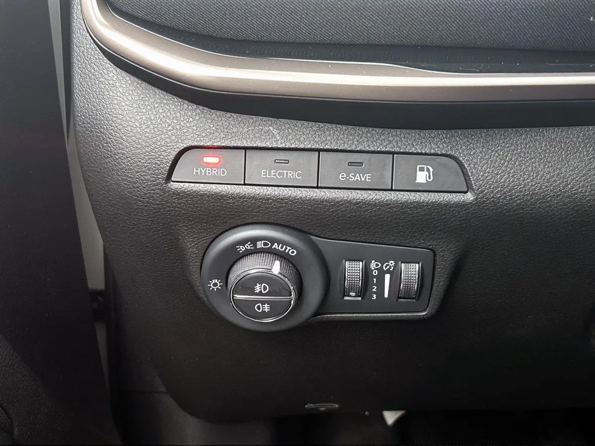 4xe Plug-in Hybrid Upland 240pk Automaat | Navigatie | Adaptieve Cruise Control | 18"LMV | LED | Keyless Entry/Start | Camera | Apple Carplay/Android Auto |
