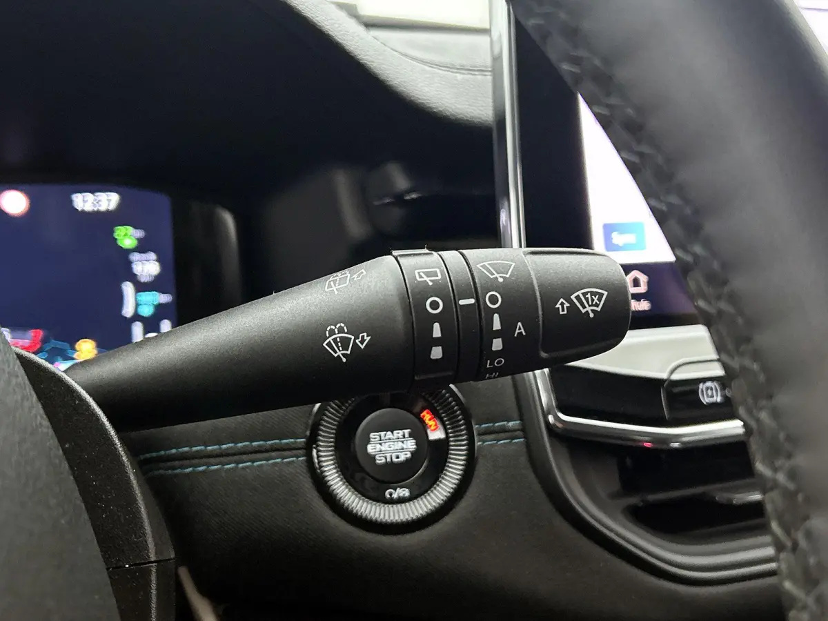 4xe Plug-in Hybrid Upland 240pk Automaat | Navigatie | Adaptieve Cruise Control | 18"LMV | LED | Keyless Entry/Start | Camera | Apple Carplay/Android Auto |