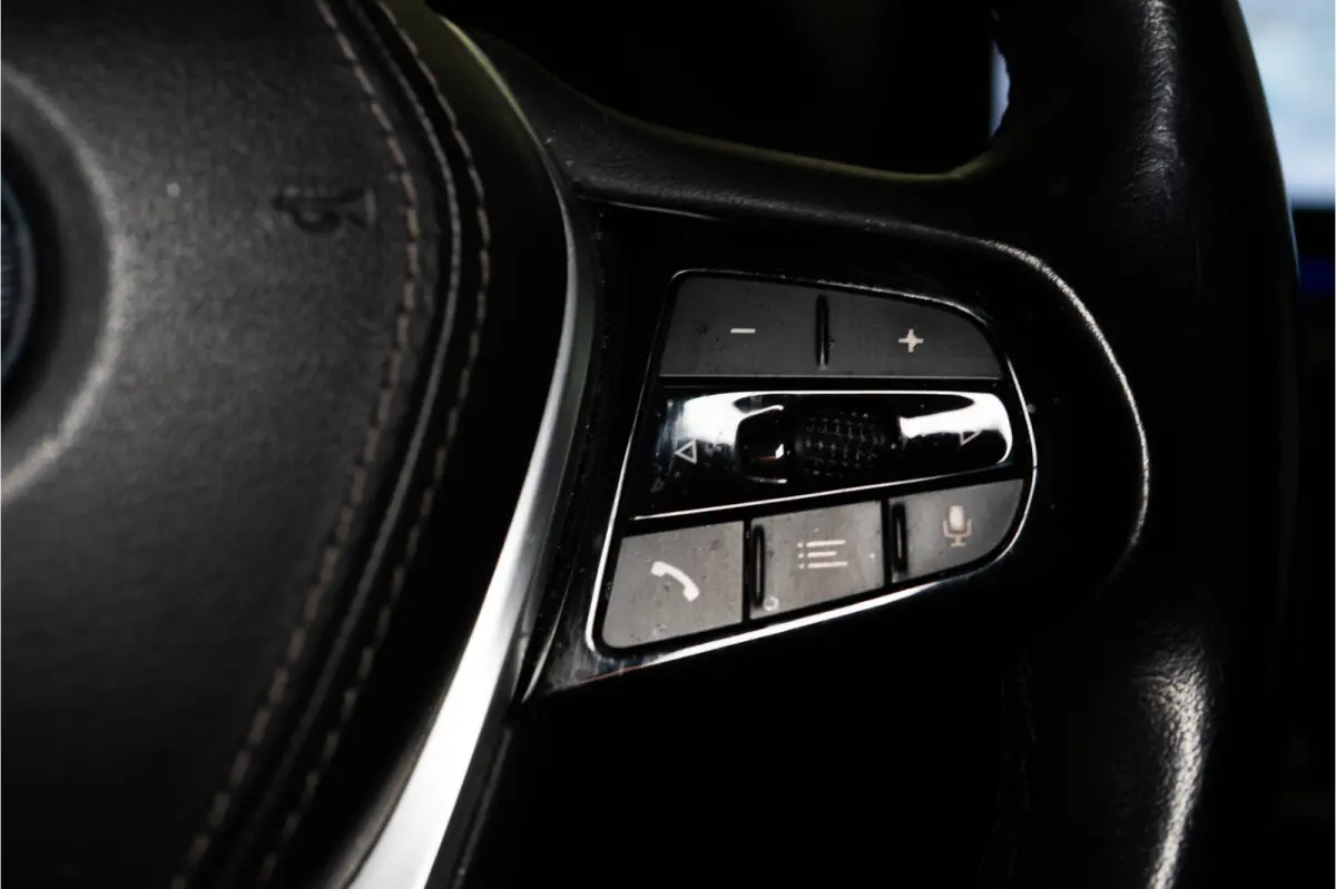 520i High Executive Edition 184PK | NL AUTO+NAP | Sfeer | LED | Trekhaak | Memory&Leder | Garantie