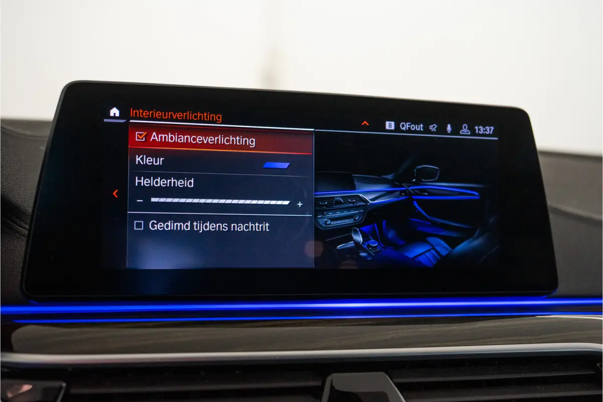520i High Executive Edition 184PK | NL AUTO+NAP | Sfeer | LED | Trekhaak | Memory&Leder | Garantie