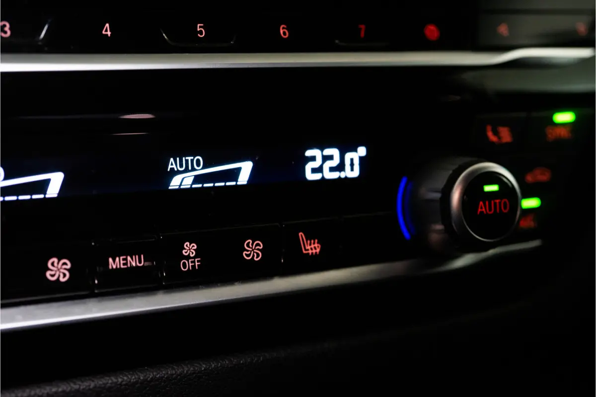 520i High Executive Edition 184PK | NL AUTO+NAP | Sfeer | LED | Trekhaak | Memory&Leder | Garantie