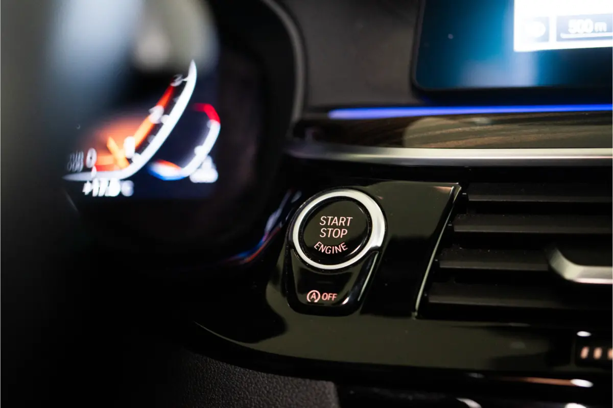 520i High Executive Edition 184PK | NL AUTO+NAP | Sfeer | LED | Trekhaak | Memory&Leder | Garantie