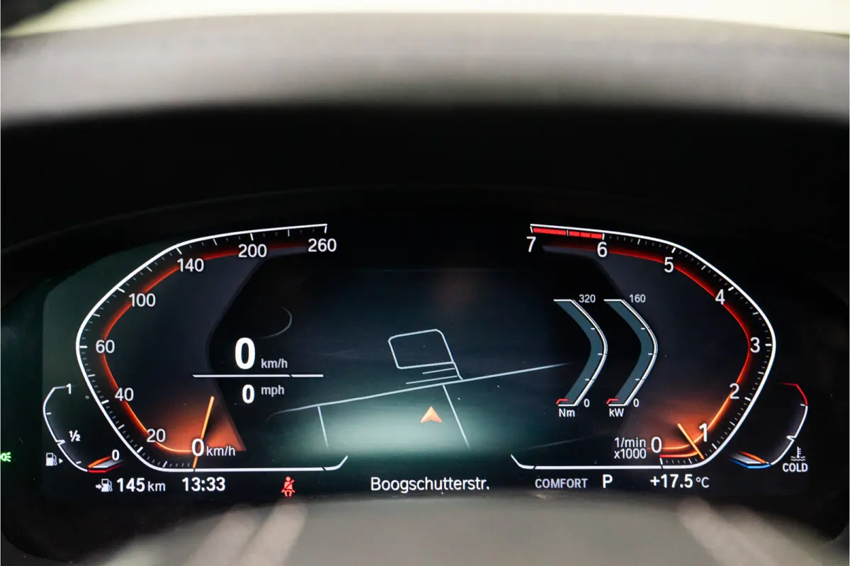 520i High Executive Edition 184PK | NL AUTO+NAP | Sfeer | LED | Trekhaak | Memory&Leder | Garantie