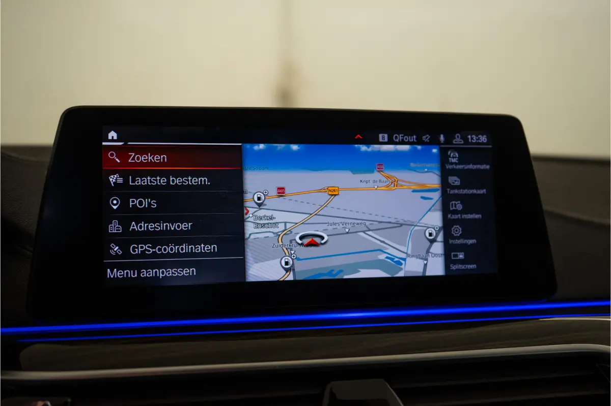 520i High Executive Edition 184PK | NL AUTO+NAP | Sfeer | LED | Trekhaak | Memory&Leder | Garantie