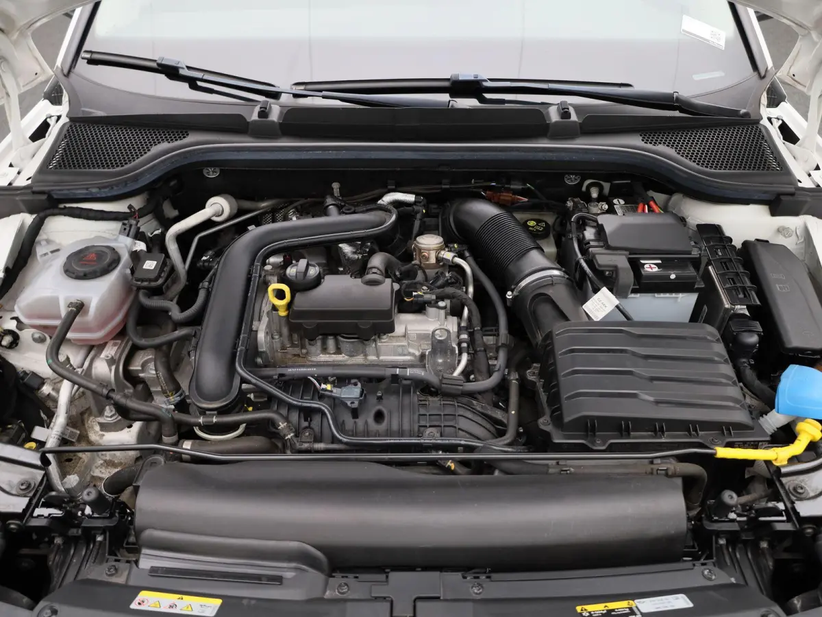 1.0 TSI Ambition | Automaat | Airco | Bluetooth | Parkeersensoren Achter |