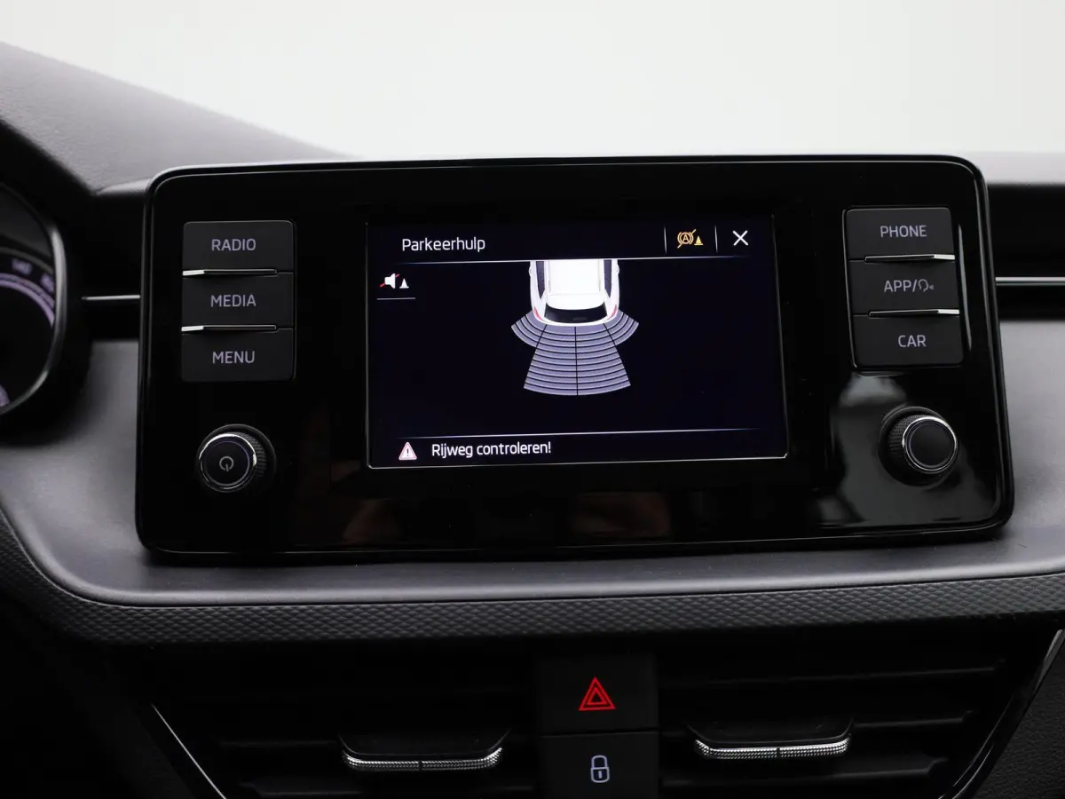 1.0 TSI Ambition | Automaat | Airco | Bluetooth | Parkeersensoren Achter |