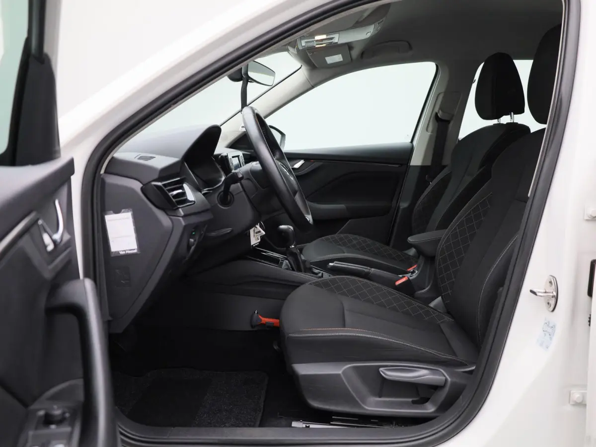 1.0 TSI Ambition | Automaat | Airco | Bluetooth | Parkeersensoren Achter |