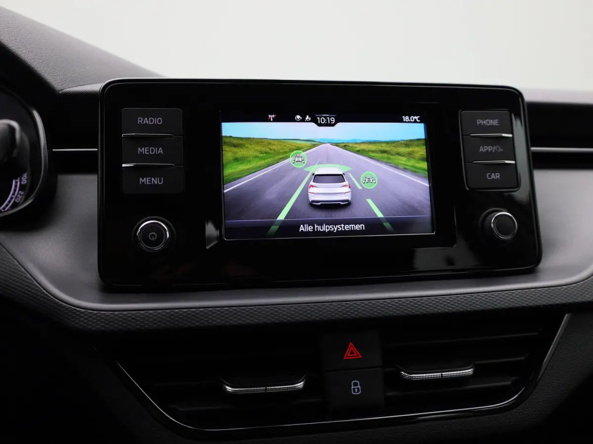 1.0 TSI Ambition | Automaat | Airco | Bluetooth | Parkeersensoren Achter |