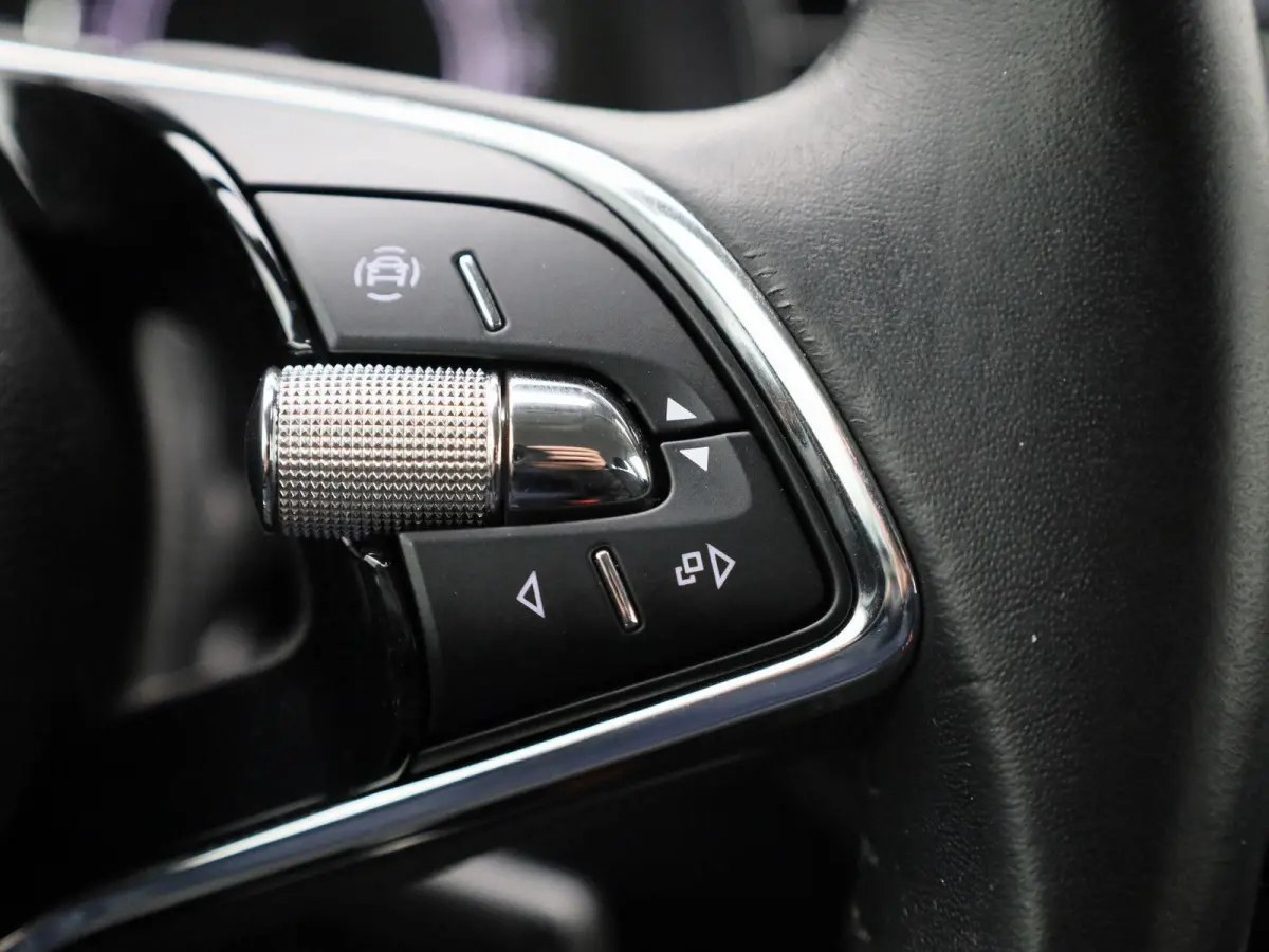 1.0 TSI Ambition | Automaat | Airco | Bluetooth | Parkeersensoren Achter |