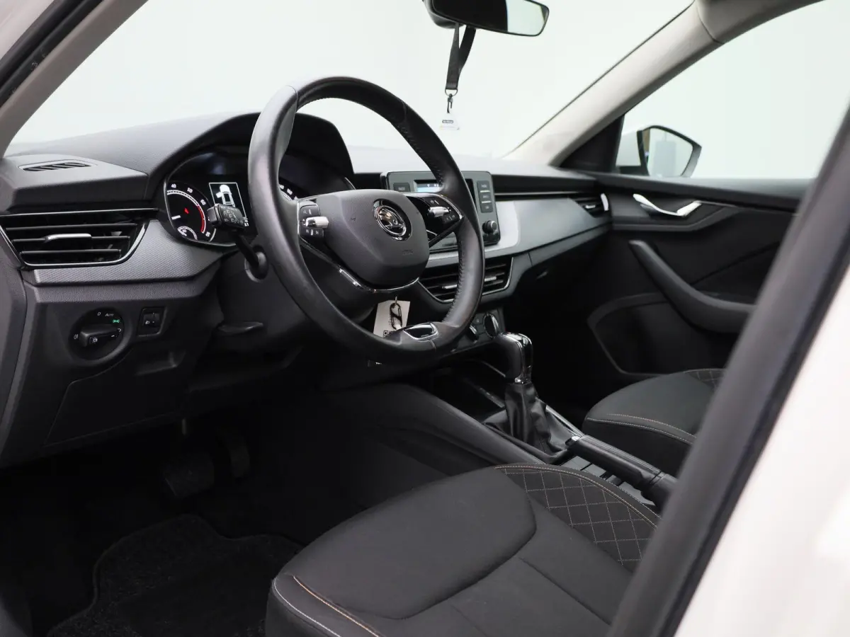 1.0 TSI Ambition | Automaat | Airco | Bluetooth | Parkeersensoren Achter |