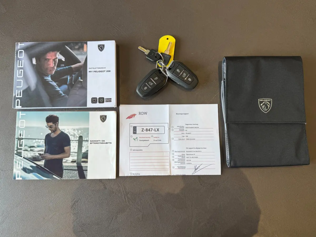 1.2 PureTech 100PK Allure Pack | Camera | Trekhaak