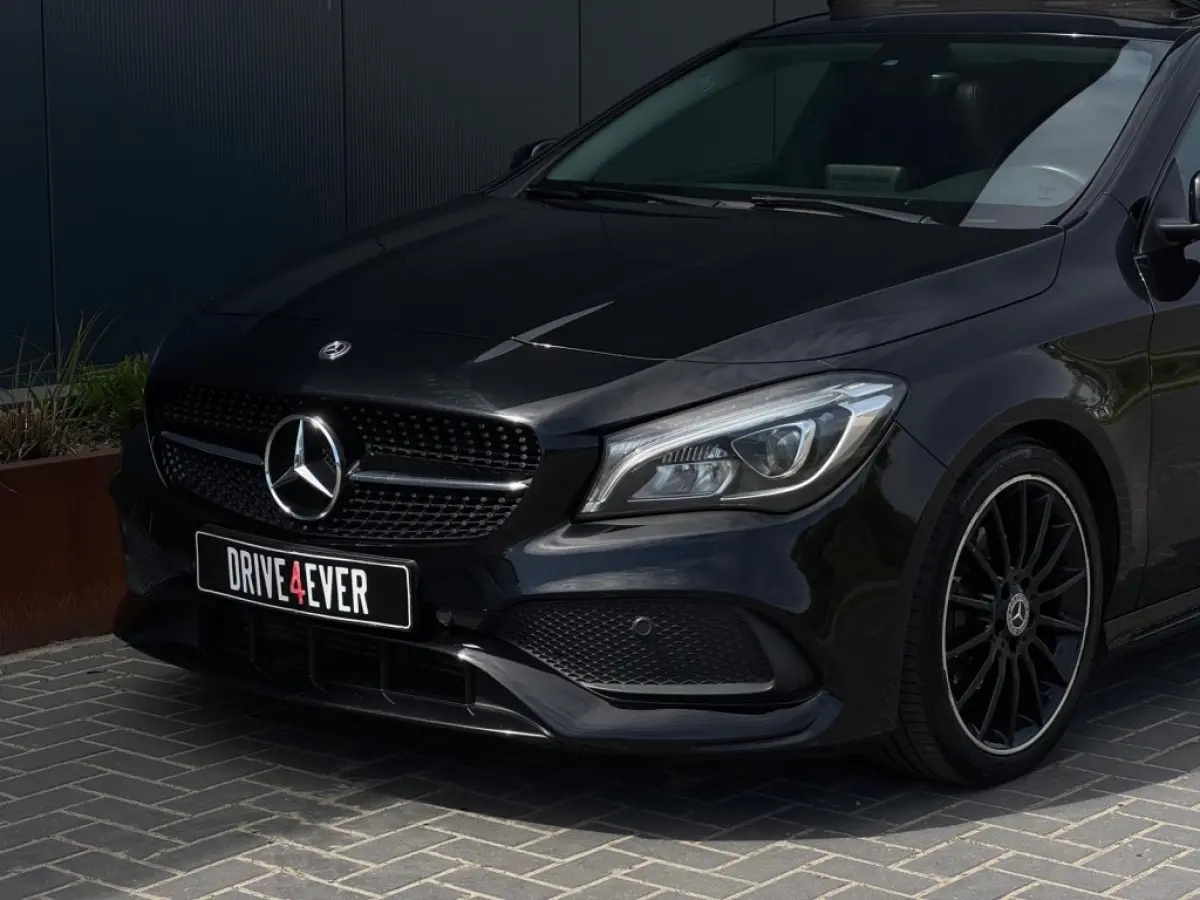 180 AMG NIGHT FULL PANO NAVI APPLE CARPLAY CAMERA PDC