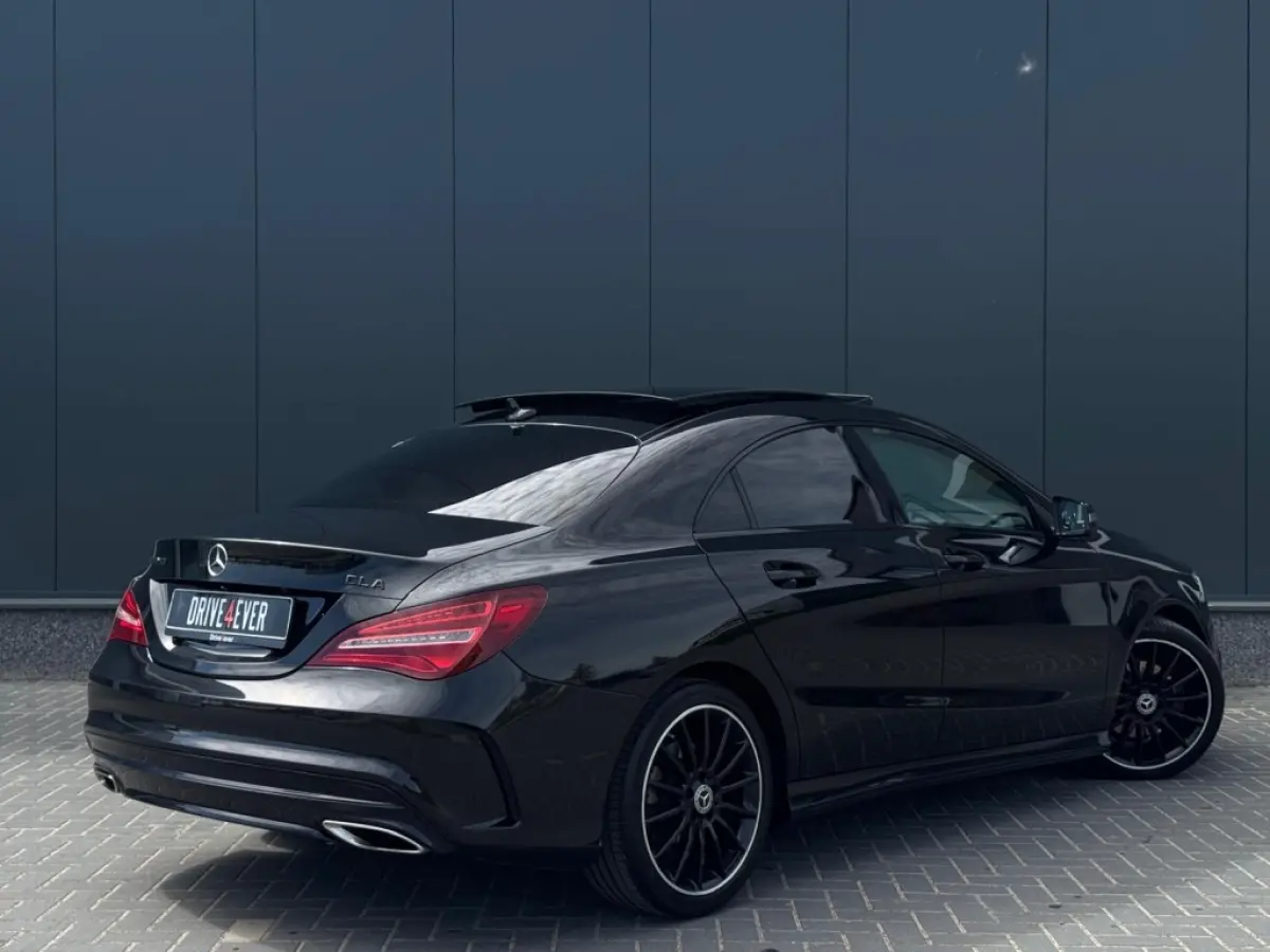 180 AMG NIGHT FULL PANO NAVI APPLE CARPLAY CAMERA PDC