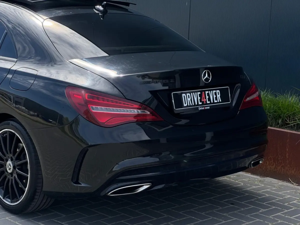 180 AMG NIGHT FULL PANO NAVI APPLE CARPLAY CAMERA PDC