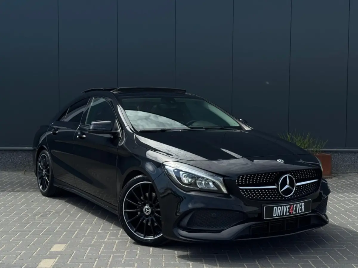 180 AMG NIGHT FULL PANO NAVI APPLE CARPLAY CAMERA PDC