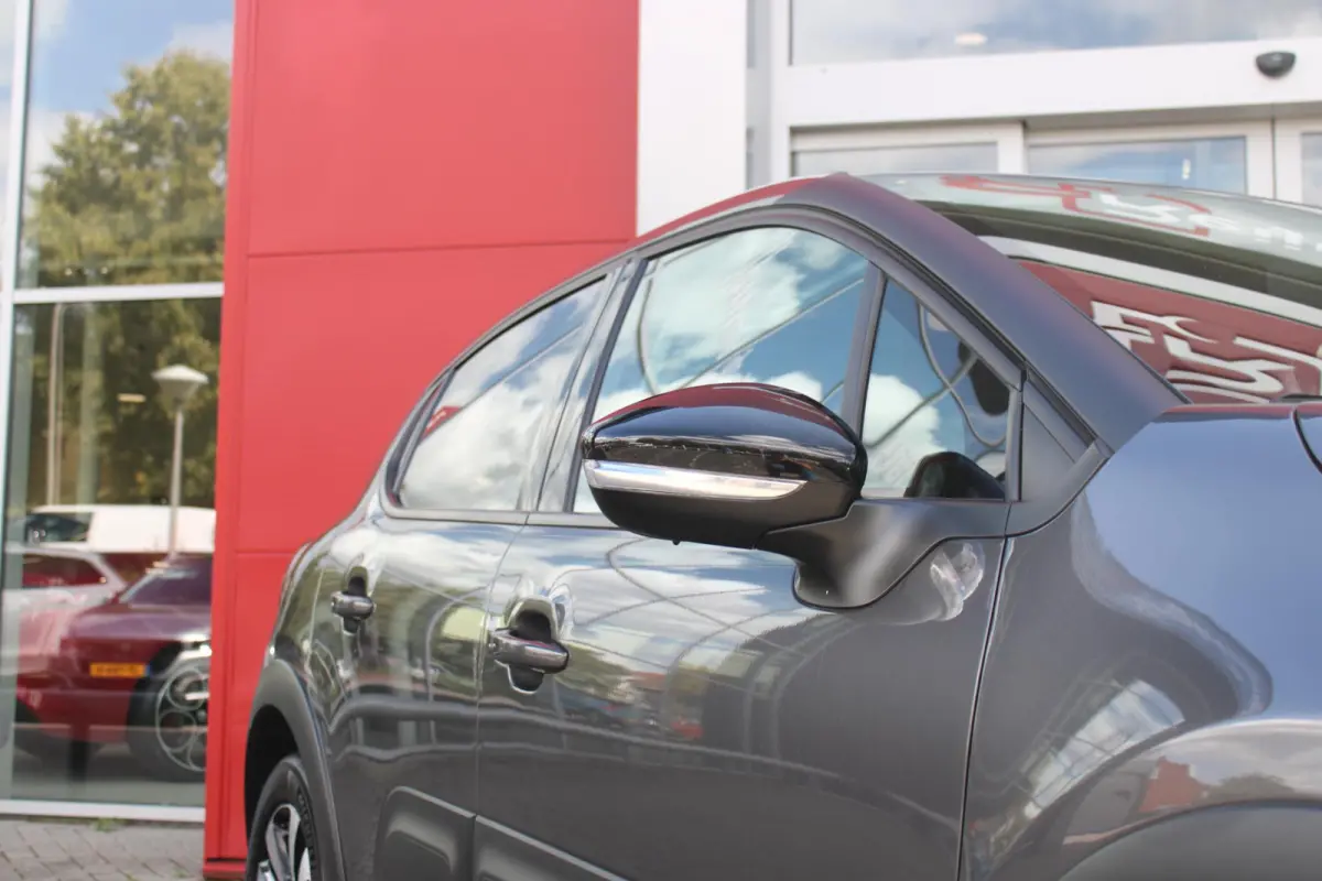 1.2 82PK MAX | NAVIGATIE | ACHTERUITRIJ CAMERA | CLIMATE CONTROL | CRUISE CONTROL | APPLE CARPLAY/ANDROID AUTO | LICHTMETALEN VELGEN 16" | DAB+ RADIO | REGEN/LICHT SENSOR |