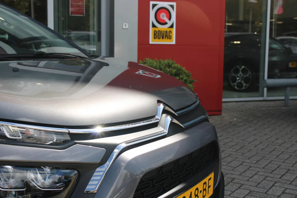 1.2 82PK MAX | NAVIGATIE | ACHTERUITRIJ CAMERA | CLIMATE CONTROL | CRUISE CONTROL | APPLE CARPLAY/ANDROID AUTO | LICHTMETALEN VELGEN 16" | DAB+ RADIO | REGEN/LICHT SENSOR |