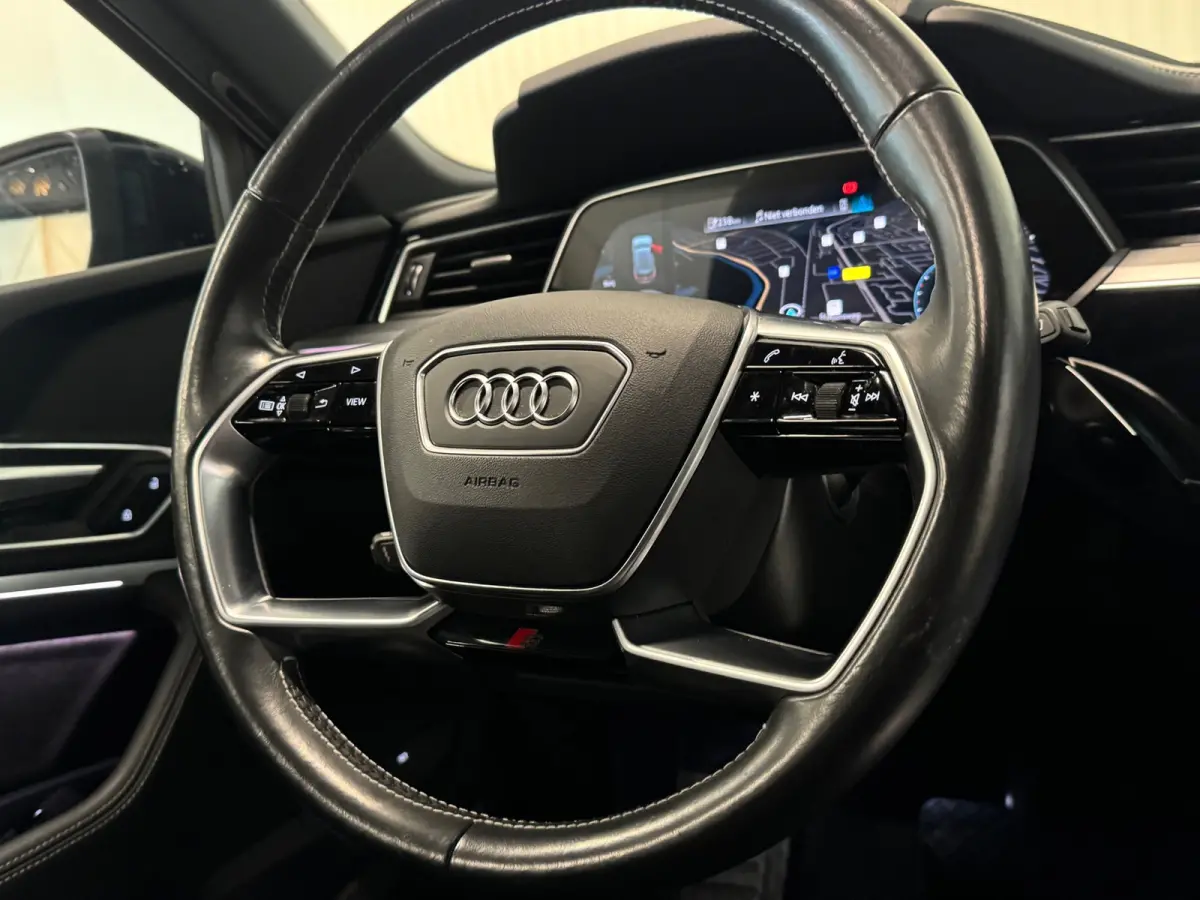 55 quattro advanced 95 kWh | PANO | S-LINE | B&O | 360 CAMERA