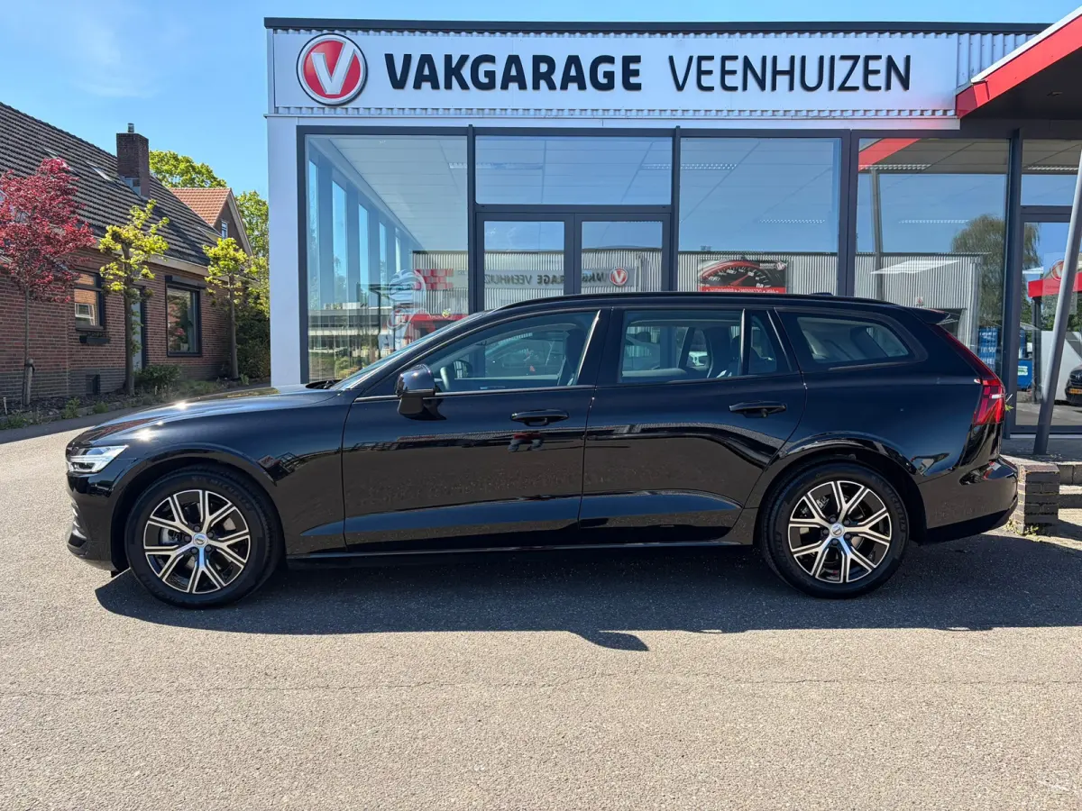 2.0 B4 Essential Edition|Rijklaar prijs|Fabrieksgarantie|Leder|Camera|Carplay|