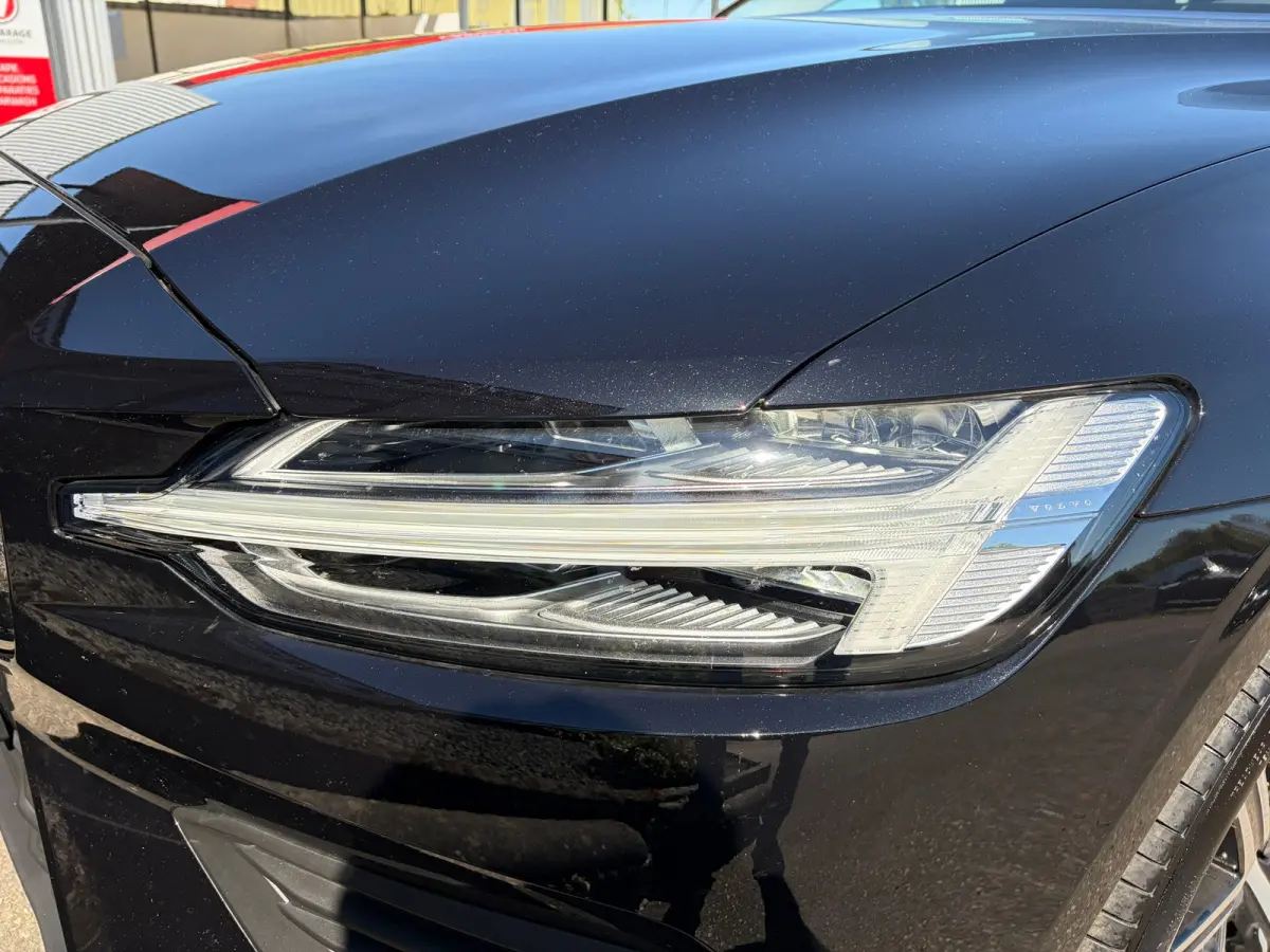 2.0 B4 Essential Edition|Rijklaar prijs|Fabrieksgarantie|Leder|Camera|Carplay|