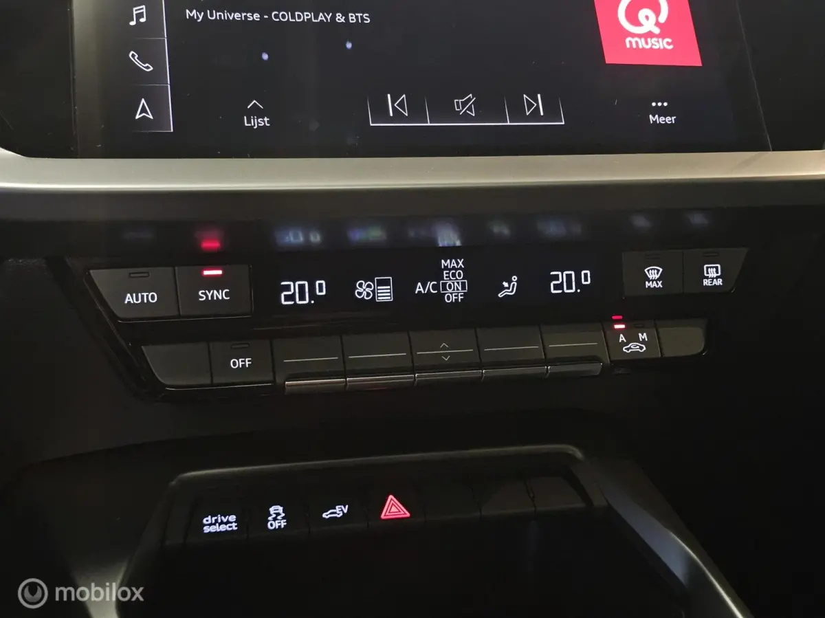 40 TFSI e 3x S-line Panorama/Keyless/Camera/ACC