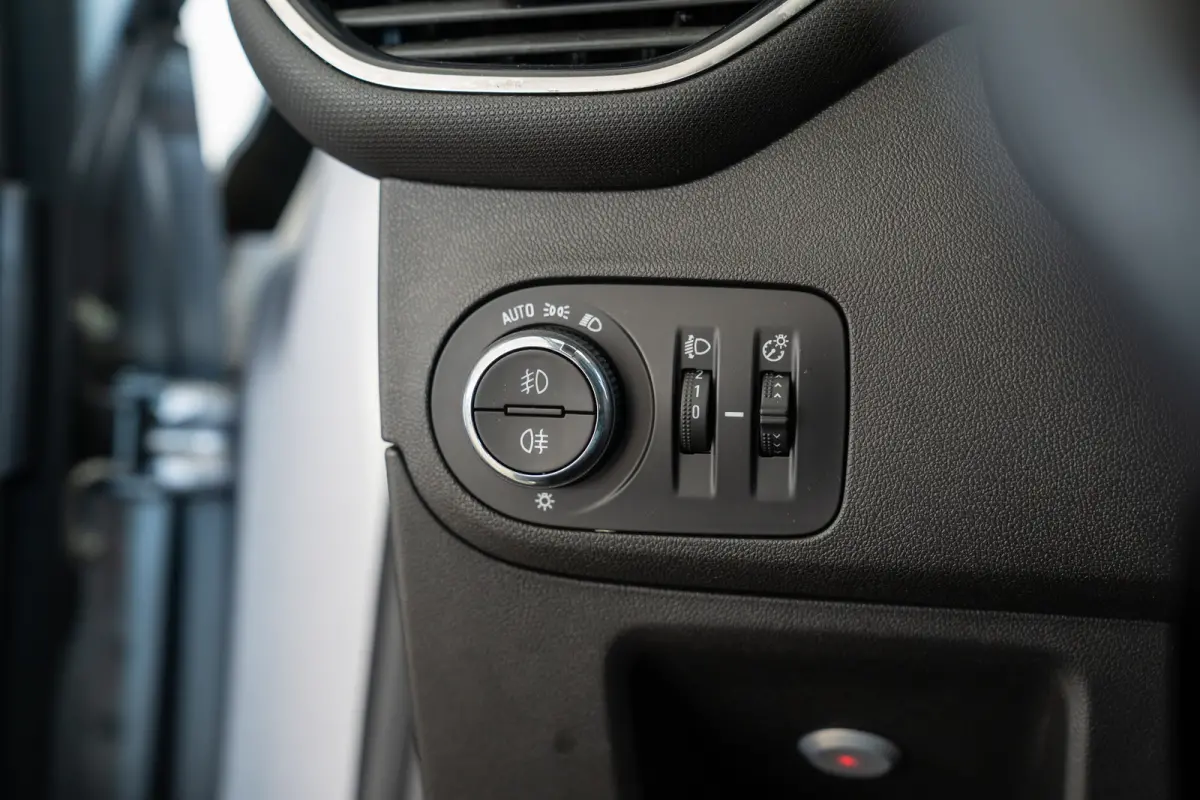 1.2 Turbo Innovation | Climate Controle | Navigatie | Parkeersensoren | Apple Carplay & Android Auto | Bluetooth |